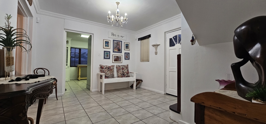 5 Bedroom Property for Sale in Myburgh Park Western Cape